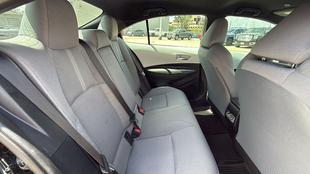 2025 Toyota COROLLA SE