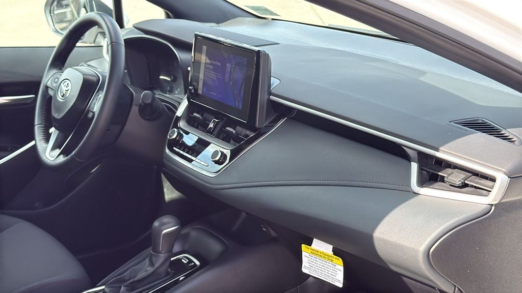 2025 Toyota COROLLA SE