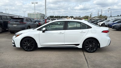 2024 Toyota COROLLA SE