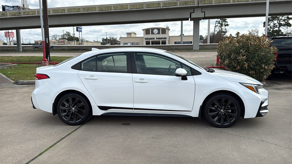 2024 Toyota COROLLA SE