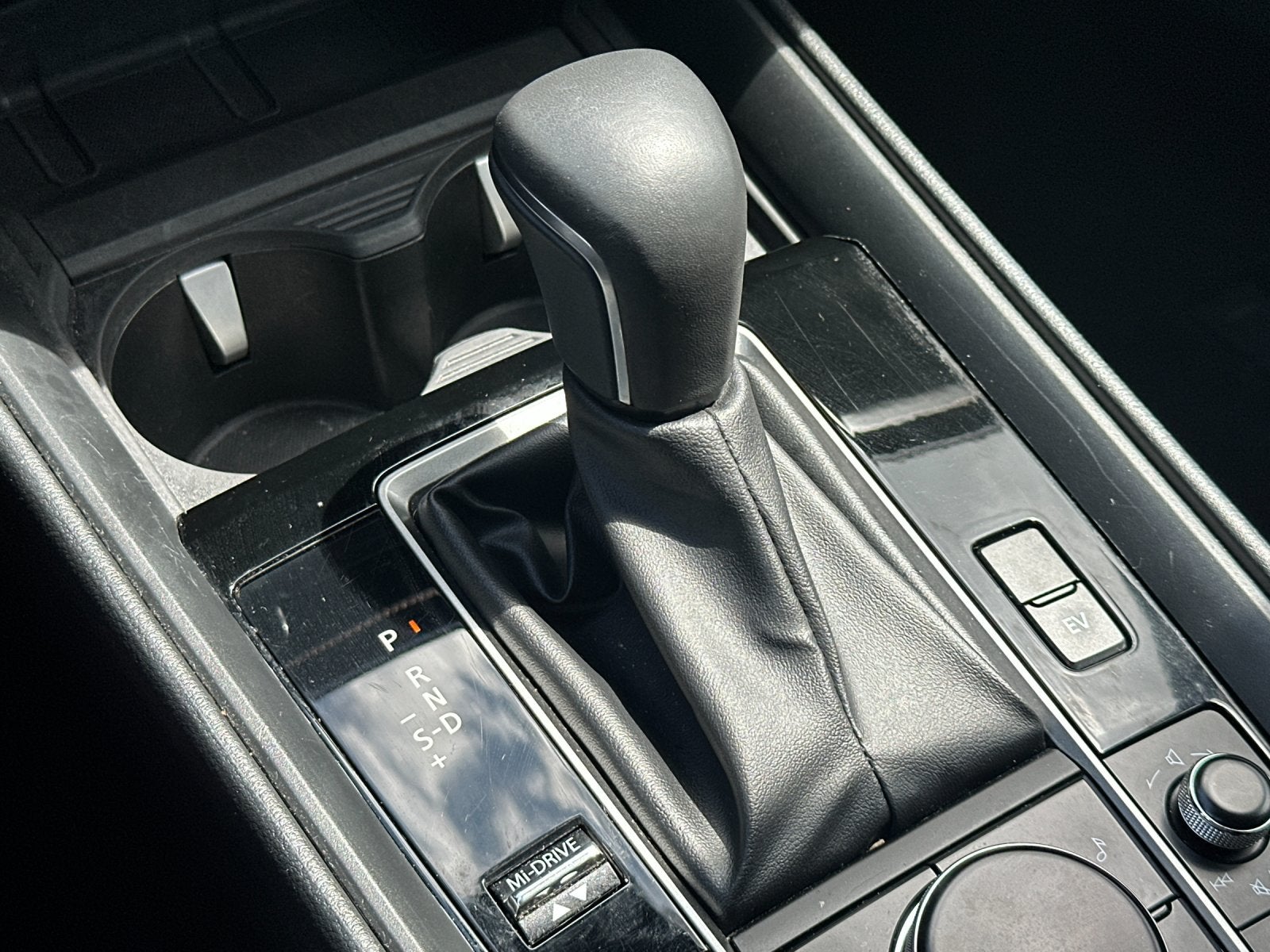 2025 Mazda Mazda CX-50 Premium