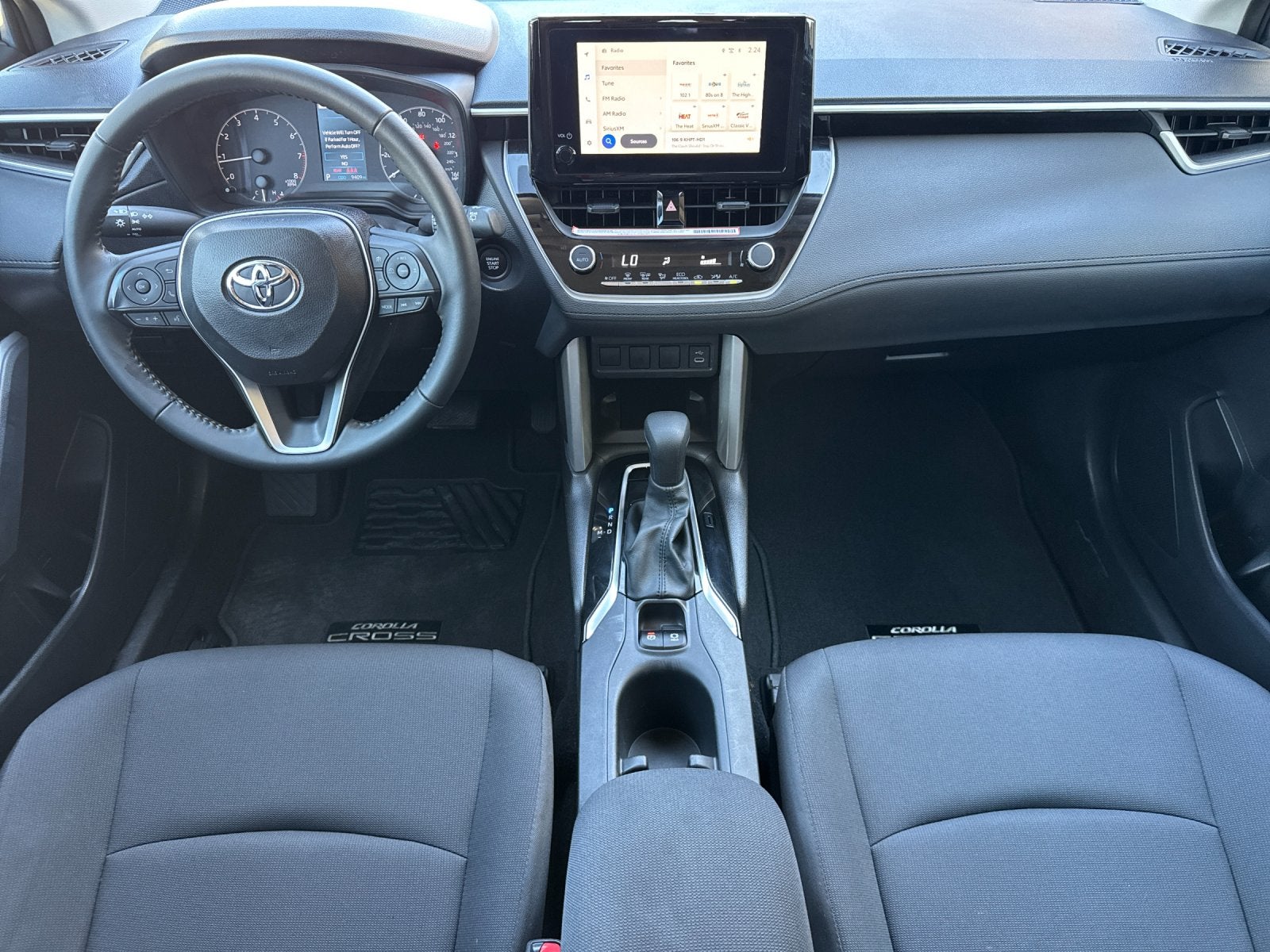 2024 Toyota Corolla Cross LE