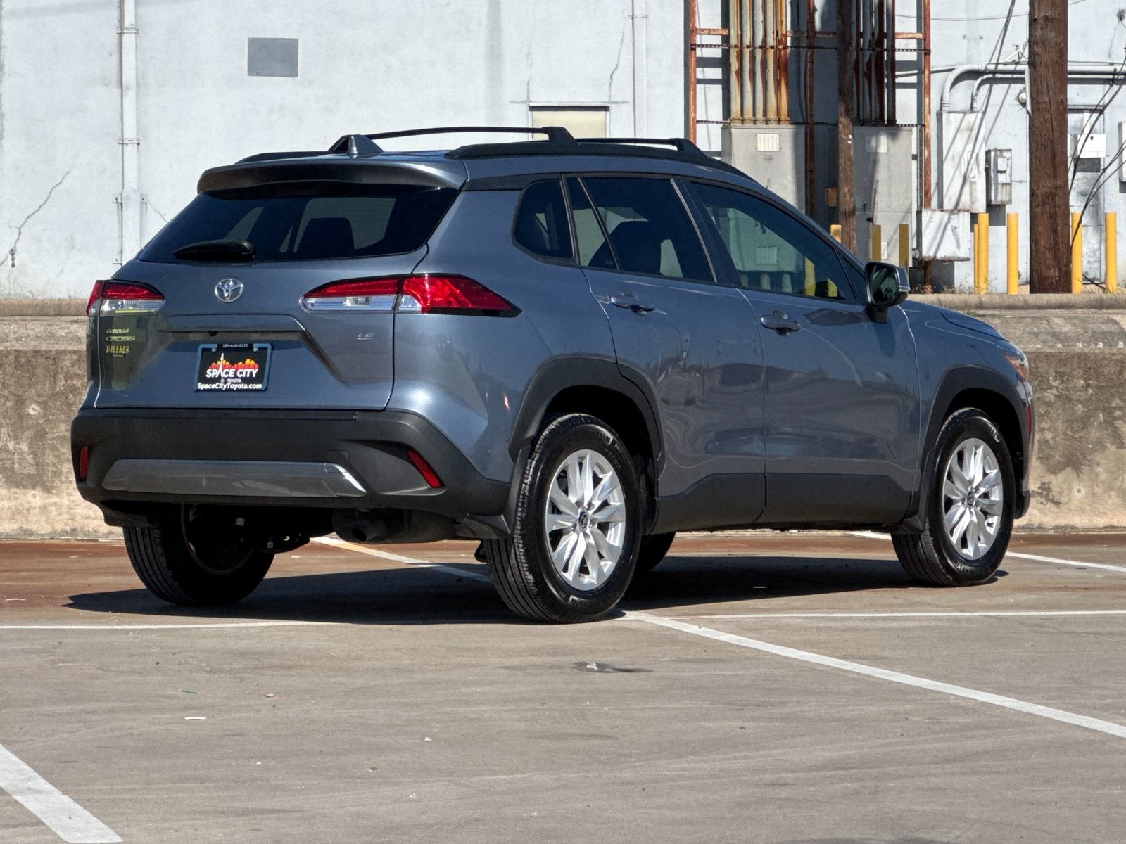 2024 Toyota Corolla Cross LE