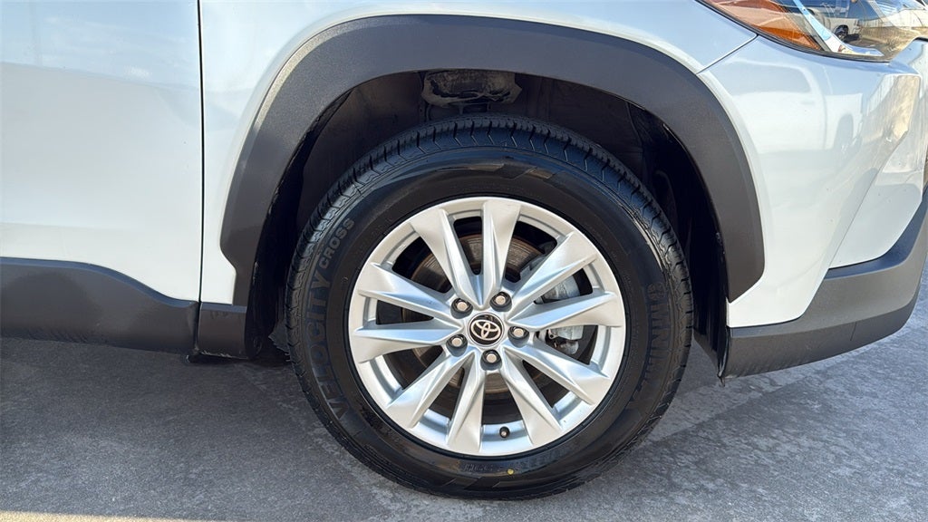 2023 Toyota Corolla Cross LE