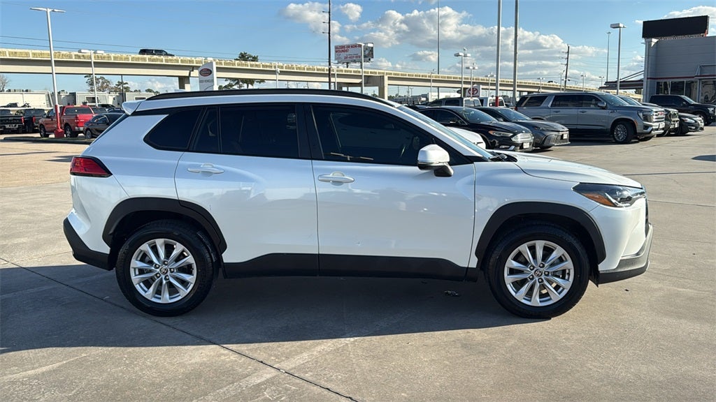 2023 Toyota Corolla Cross LE