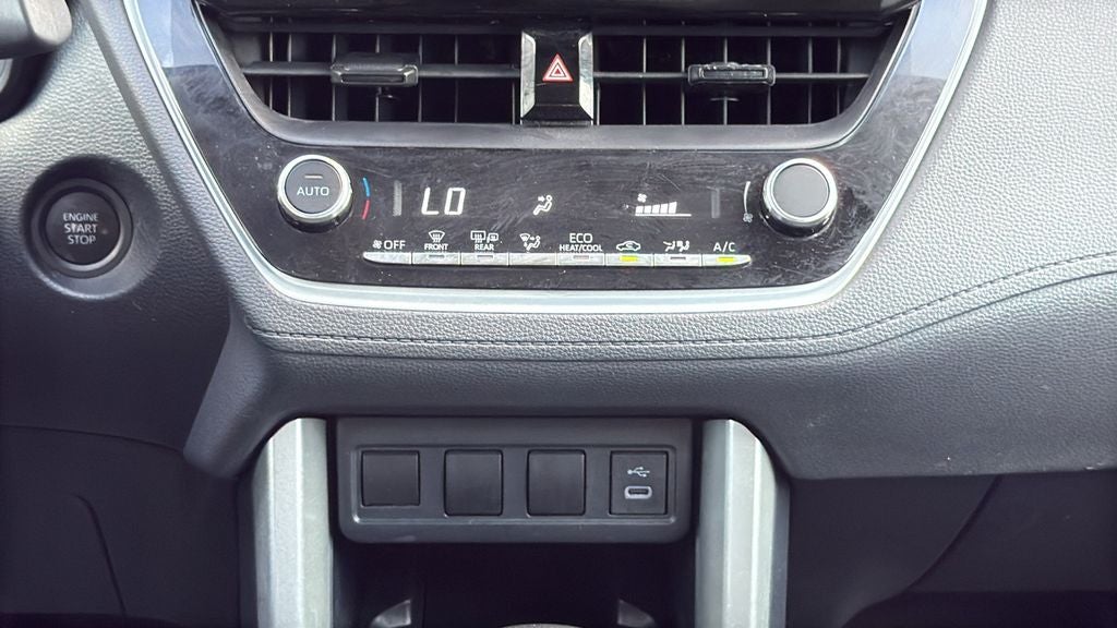 2024 Toyota Corolla Cross LE