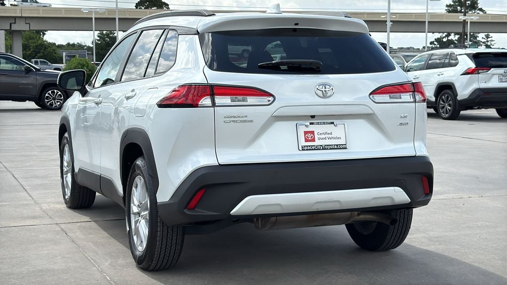 2024 Toyota Corolla Cross LE