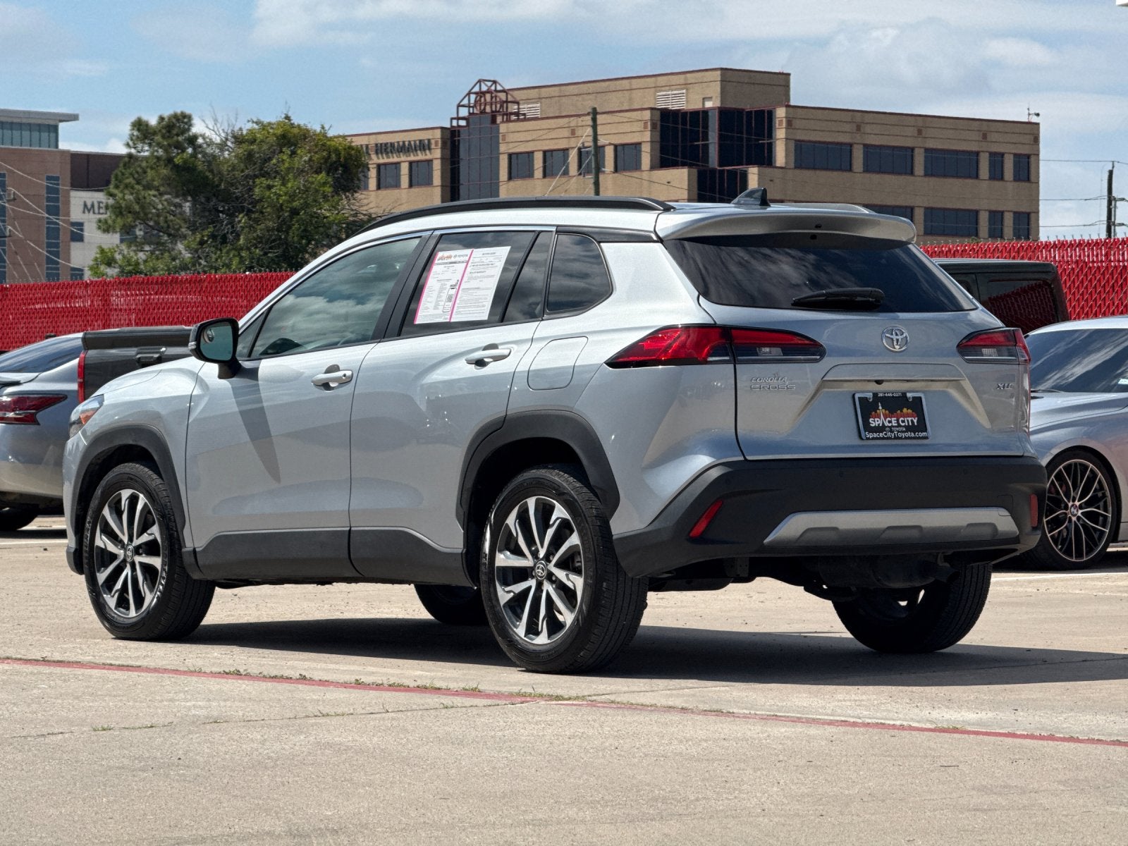 2025 Toyota Corolla Cross XLE