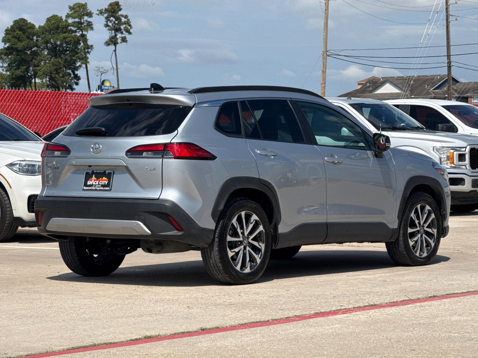 2025 Toyota Corolla Cross XLE