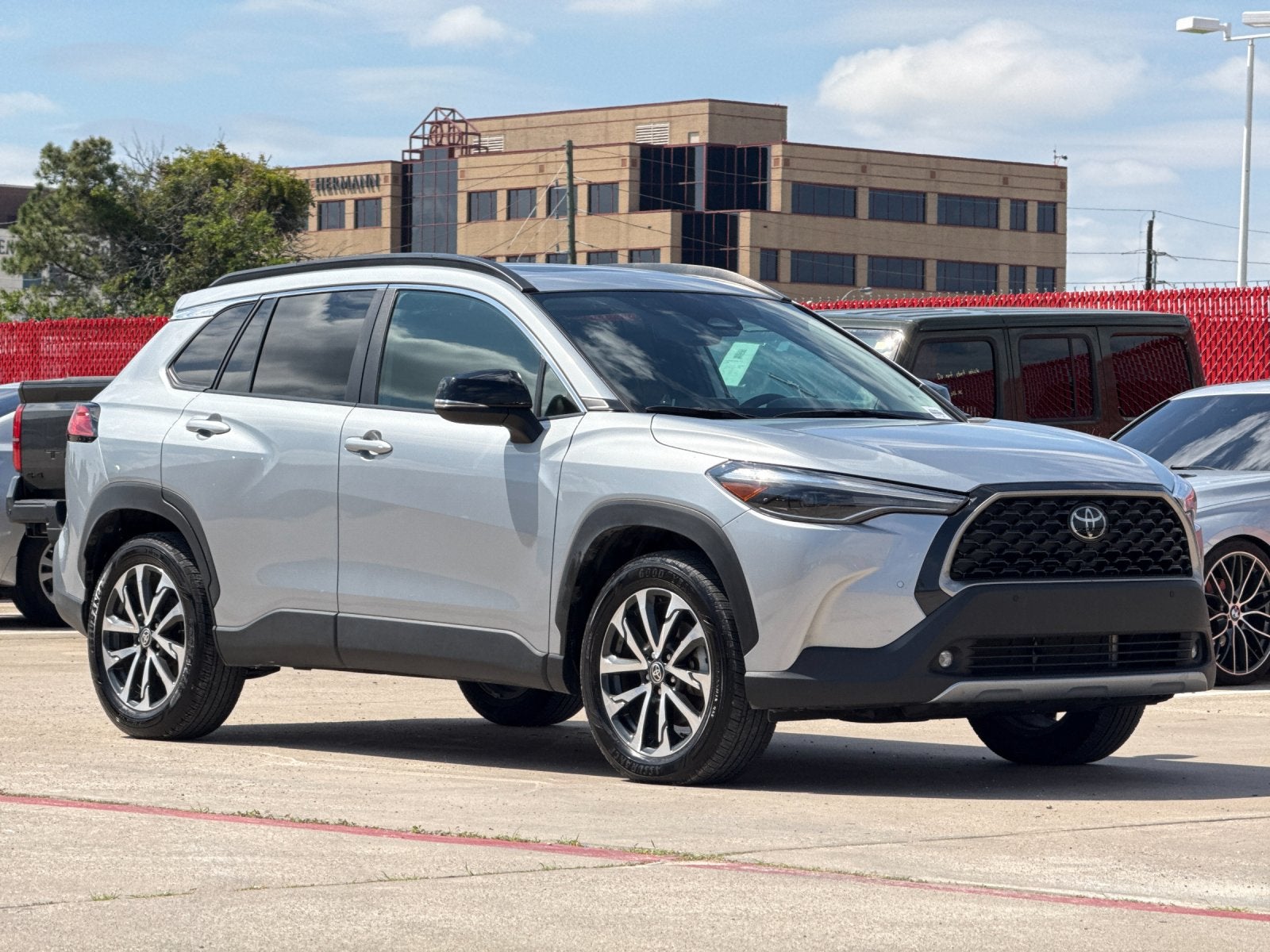 2025 Toyota Corolla Cross XLE