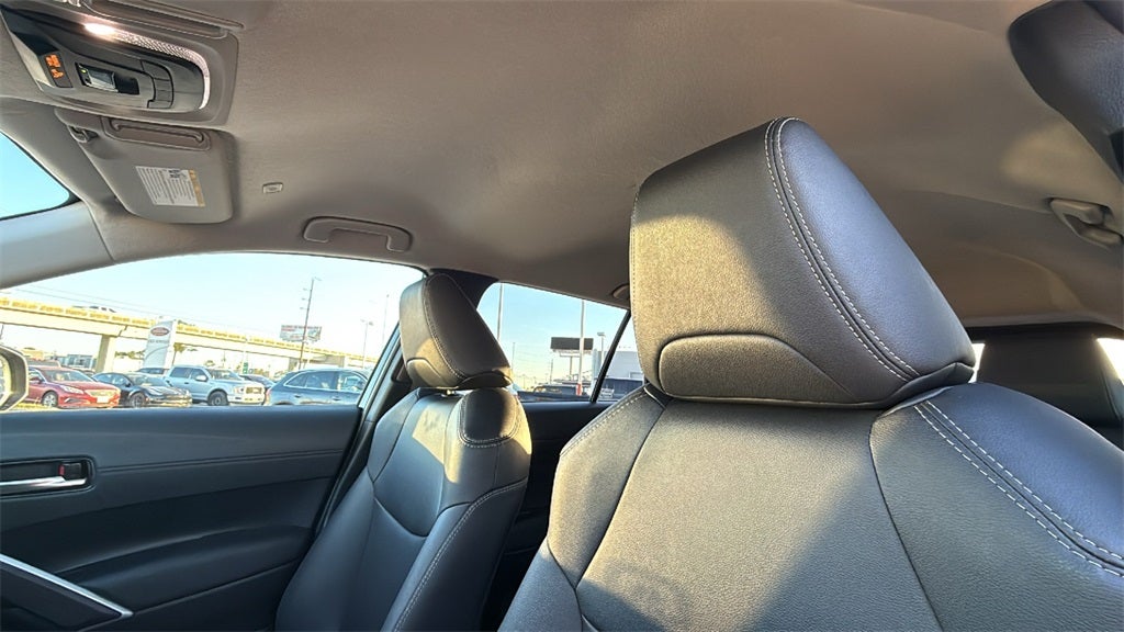 2025 Toyota Corolla Cross XLE