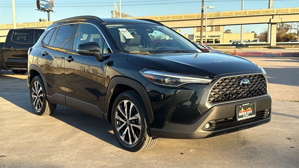2025 Toyota Corolla Cross XLE
