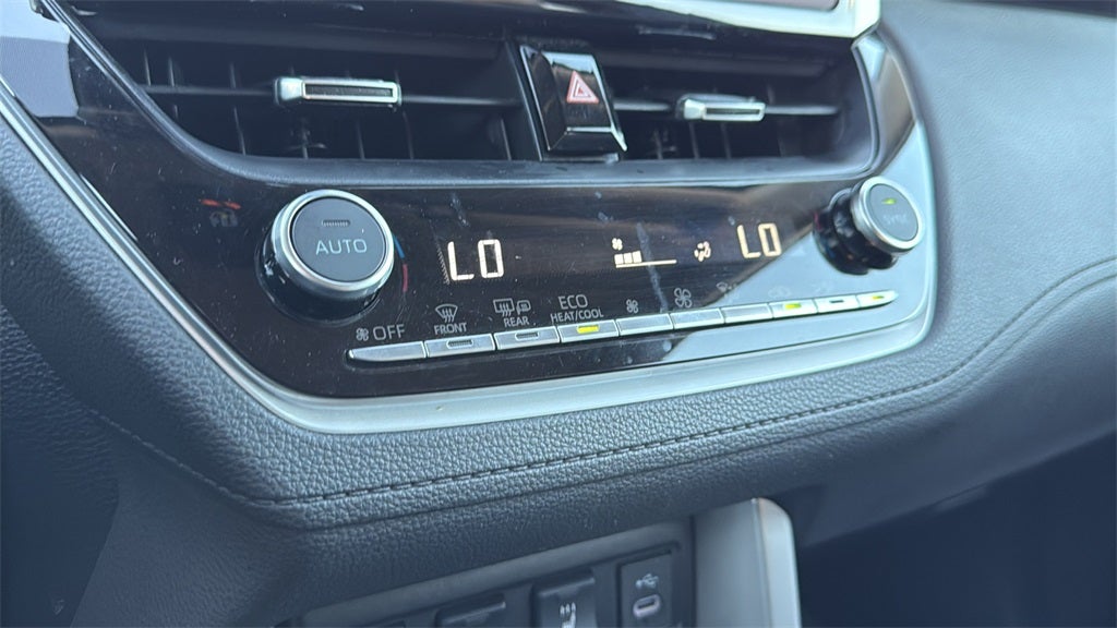 2025 Toyota Corolla Cross XLE