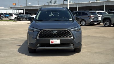 2025 Toyota Corolla Cross XLE