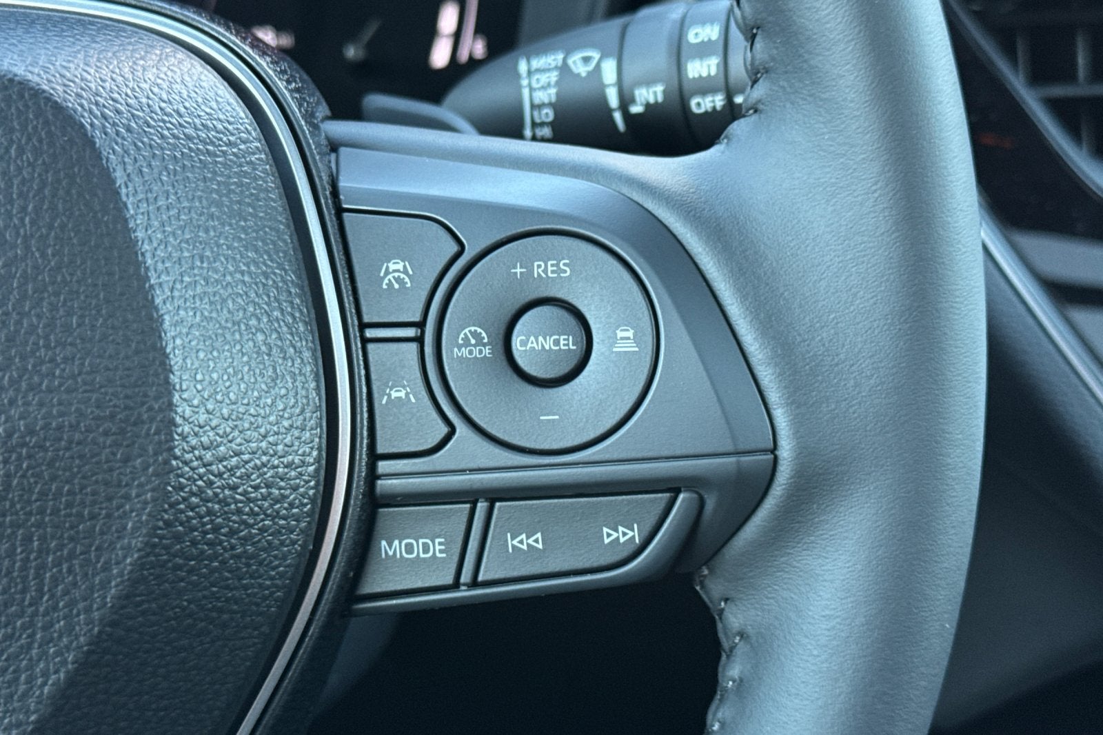 2026 Toyota Corolla Cross Hybrid SE