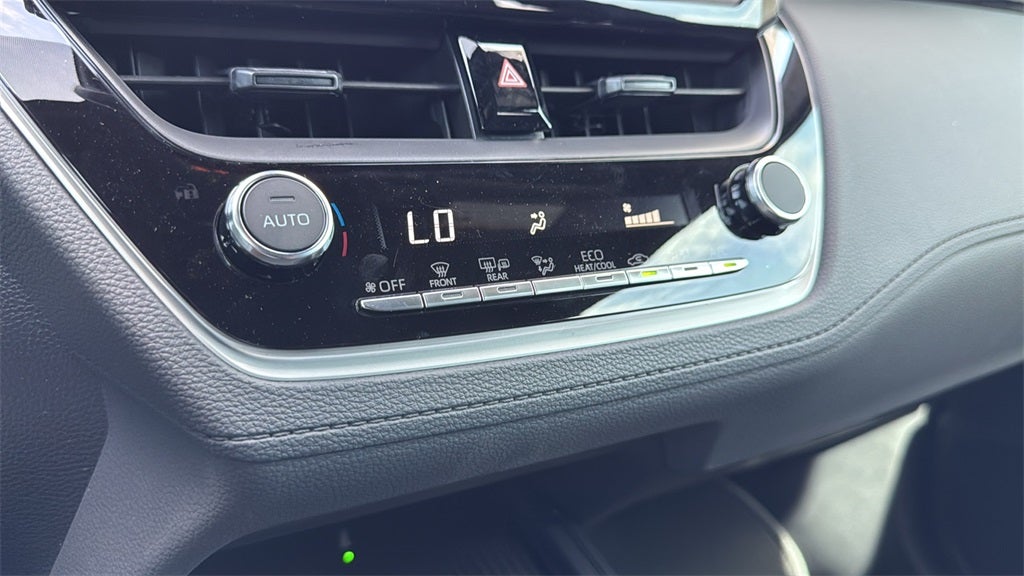 2026 Toyota Corolla Cross Hybrid SE