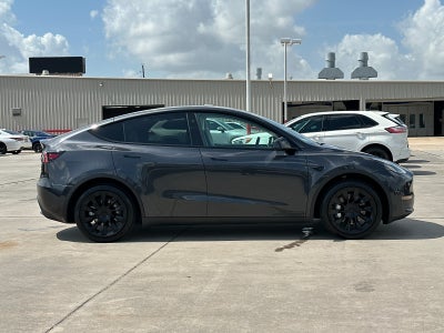 2024 Tesla Model Y Long Range