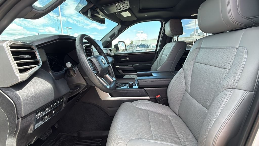 2025 Toyota Sequoia SR5