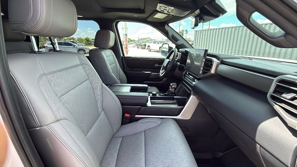 2025 Toyota Sequoia SR5