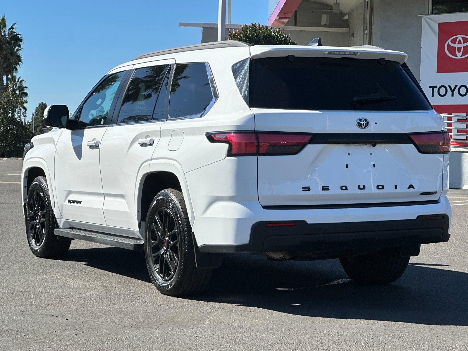 2025 Toyota Sequoia SR5