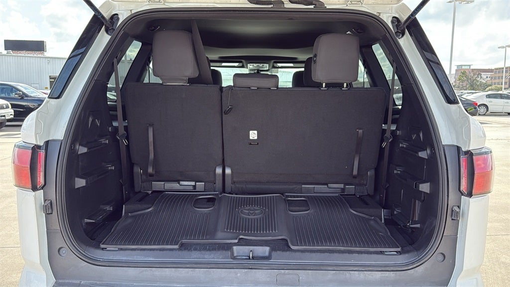 2025 Toyota SEQUOIA 4WD SR5
