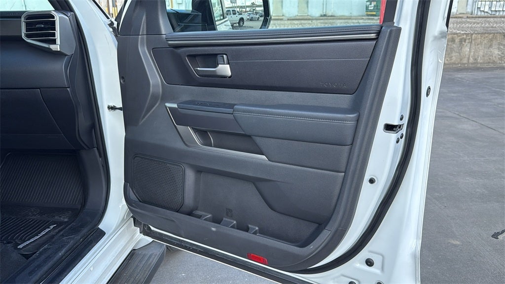 2025 Toyota SEQUOIA 4WD SR5