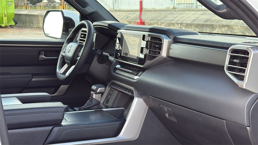 2025 Toyota SEQUOIA 4WD SR5