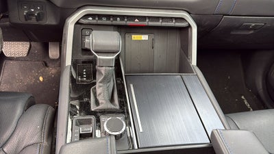 2024 Toyota SEQUOIA 4WD Platinum