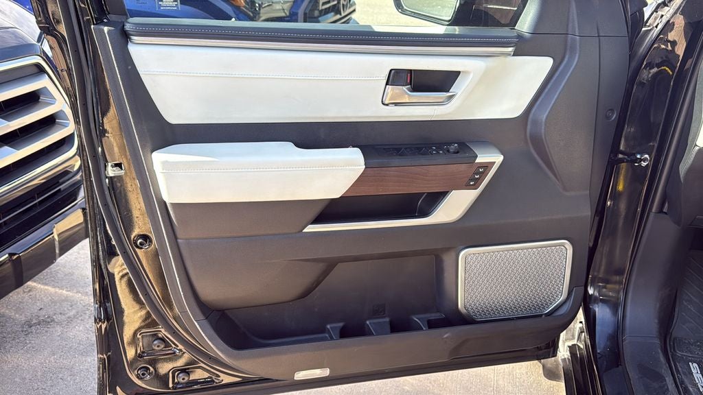 2024 Toyota SEQUOIA 4WD Capstone