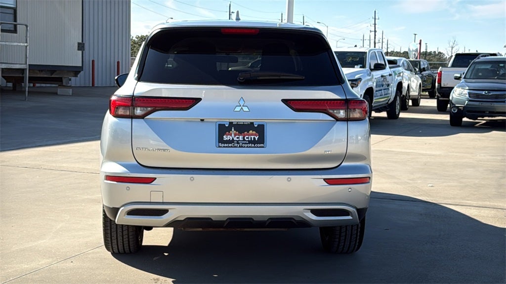 2024 Mitsubishi Outlander SE