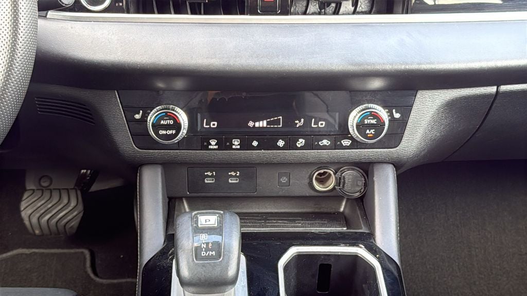 2025 Mitsubishi Outlander SE