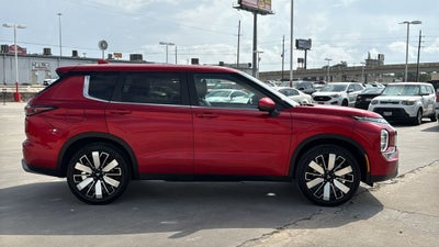 2025 Mitsubishi Outlander SE