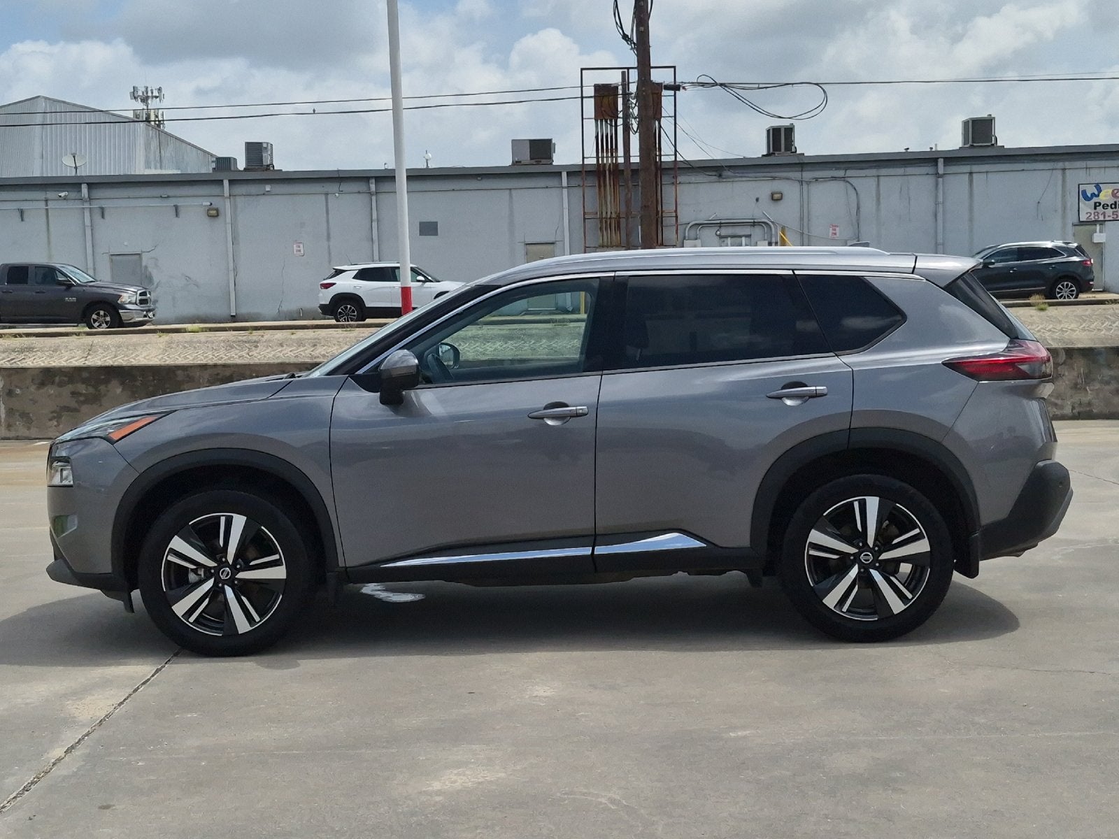 2021 Nissan Rogue SL