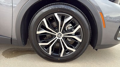 2024 Toyota CROWN Limited