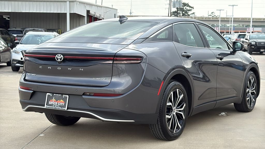 2024 Toyota CROWN Limited