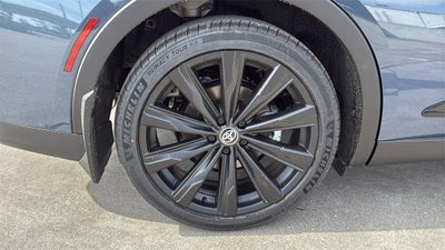 2026 Toyota Toyota Crown Nightshade