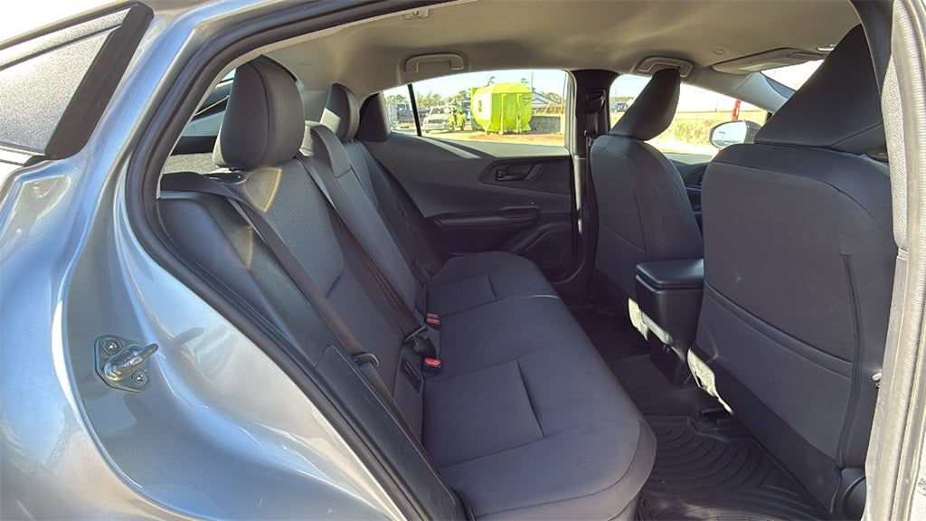 2025 Toyota PRIUS LE