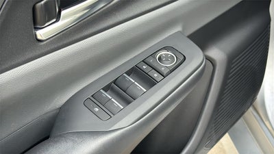 2023 Toyota PRIUS XLE