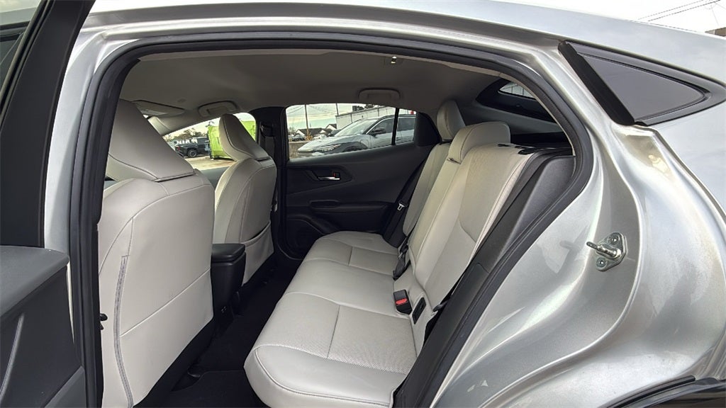 2023 Toyota PRIUS XLE