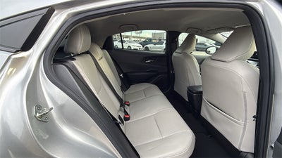 2023 Toyota PRIUS XLE