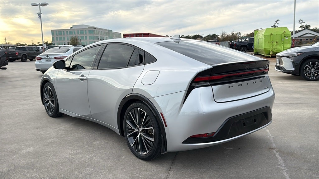 2023 Toyota PRIUS XLE