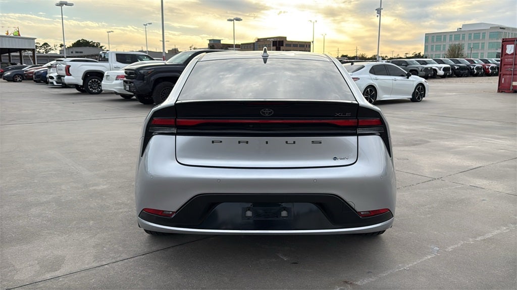 2023 Toyota PRIUS XLE