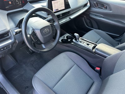 2025 Toyota Prius LE