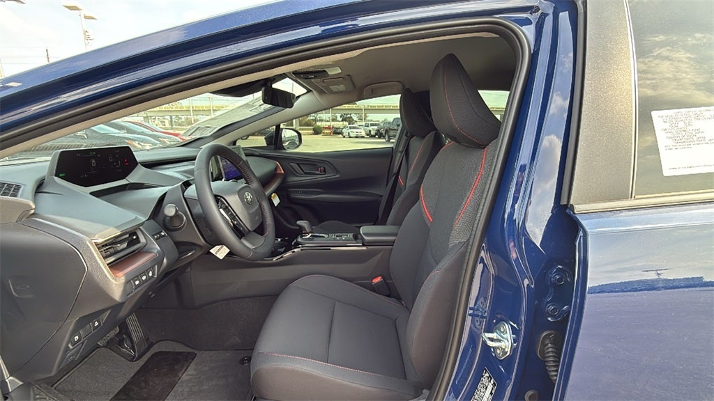 2026 Toyota Prius Plug-in Hybrid SE