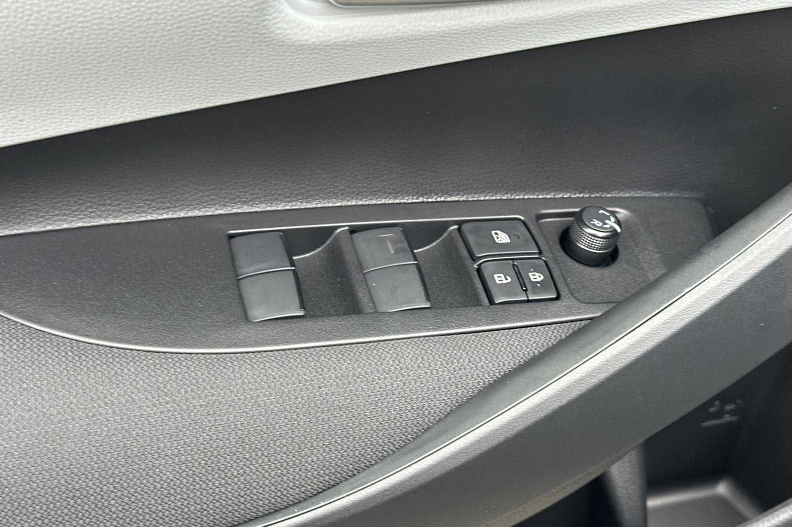 2027 Toyota Corolla Hybrid SE