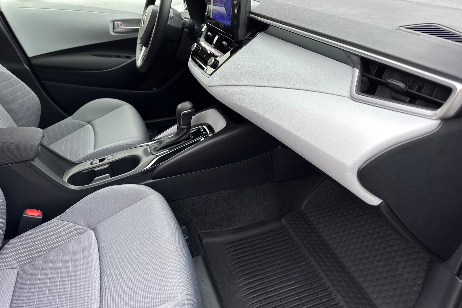 2027 Toyota Corolla Hybrid SE