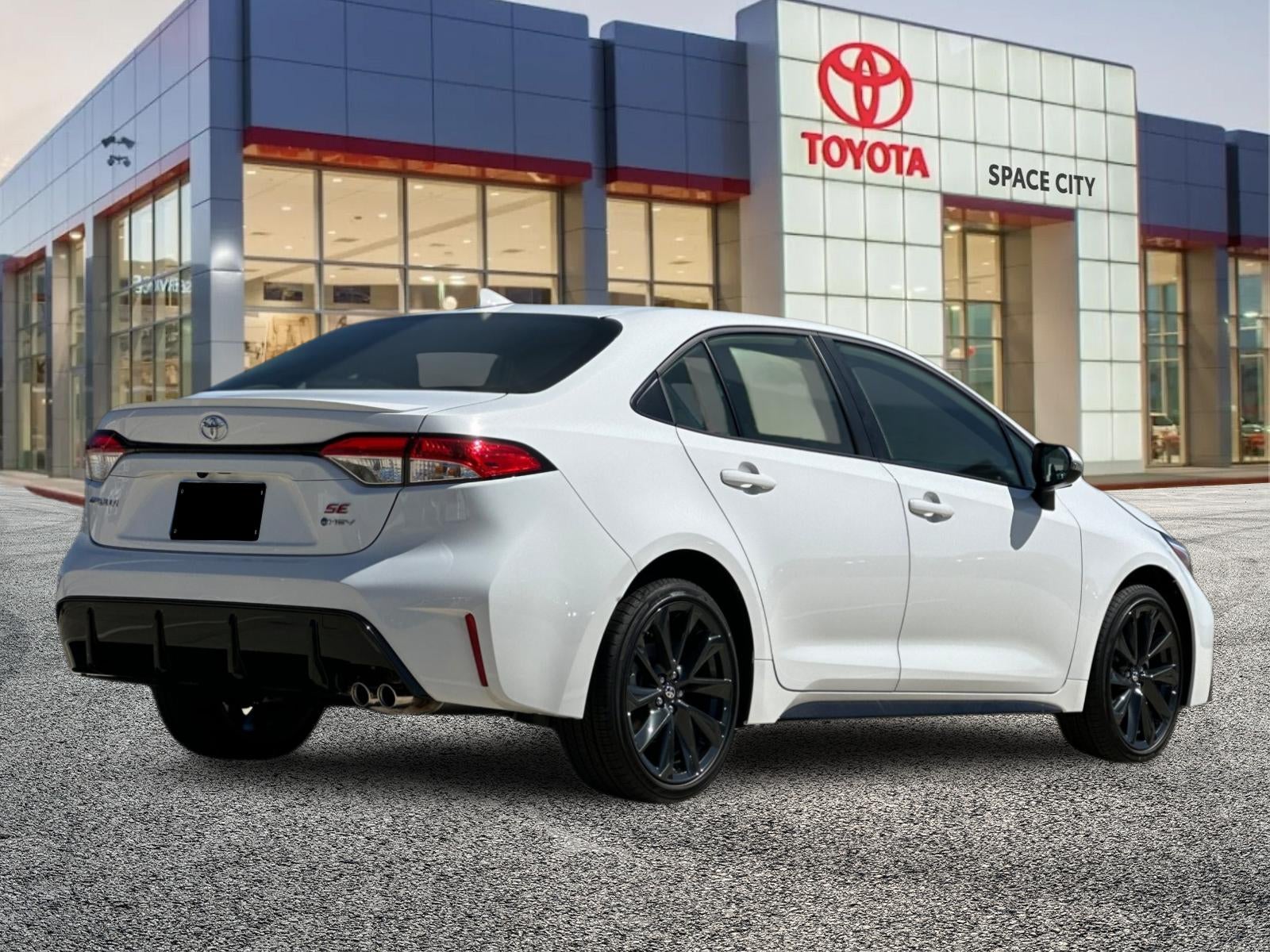 2027 Toyota Corolla Hybrid SE