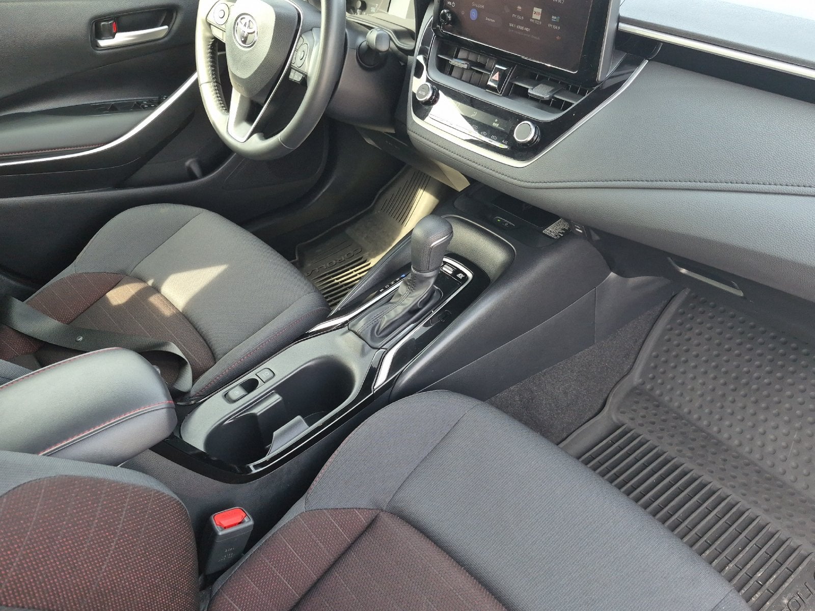 2024 Toyota Corolla Hybrid SE