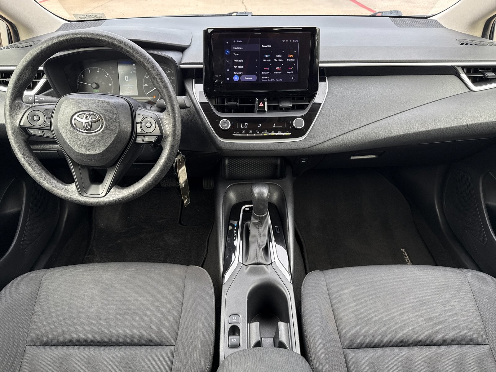 2025 Toyota Corolla Hybrid LE