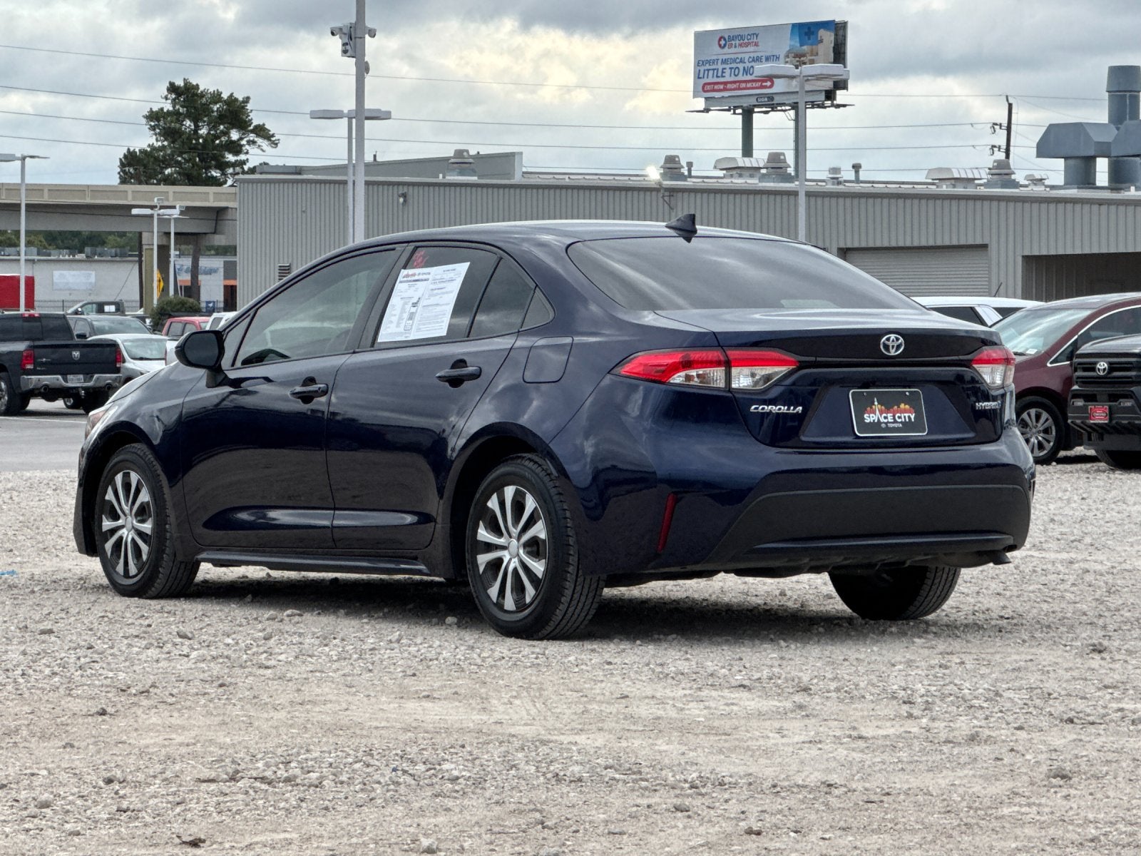 2022 Toyota Corolla Hybrid LE